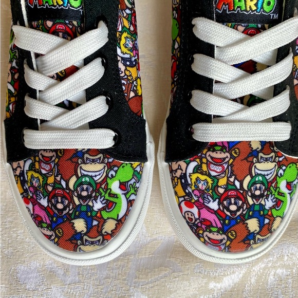 Super Mario Sneakers Shoes New! - Picture 3 of 14